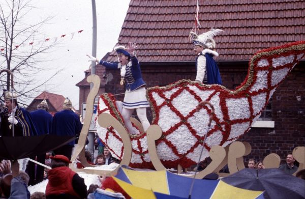 1990