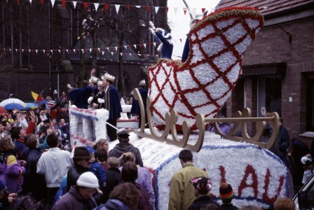 1990
