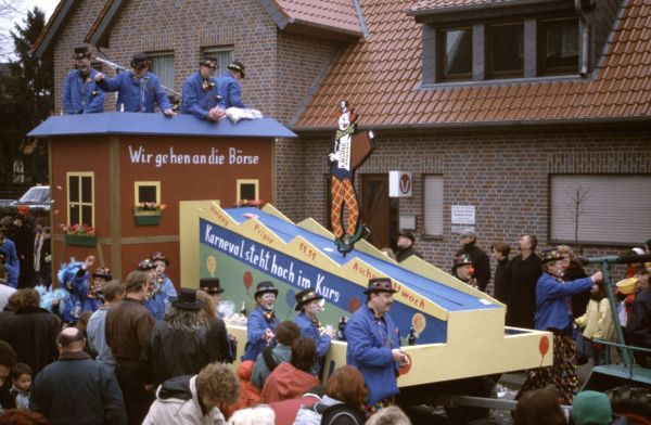 2001