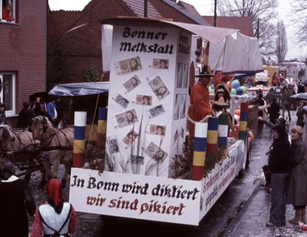 1982