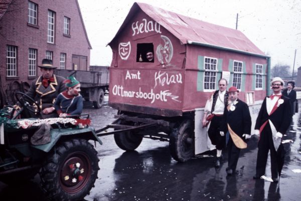 1957